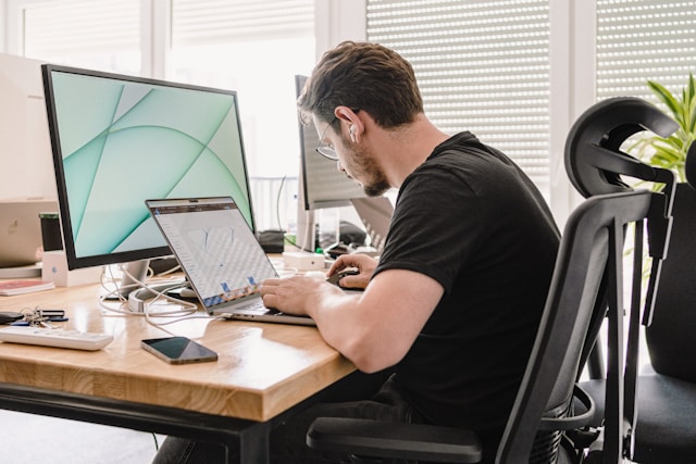 Finding the Right Website Builder for Your Small Business: 6 Platforms Compared