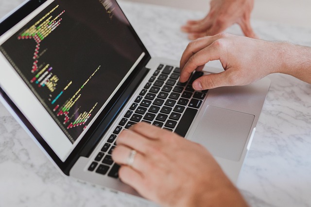 Top 6 JavaScript Chart Libraries for Product Analytics Dashboards