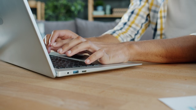 7 Best AEO Reporting Tools for Agency Client Communication